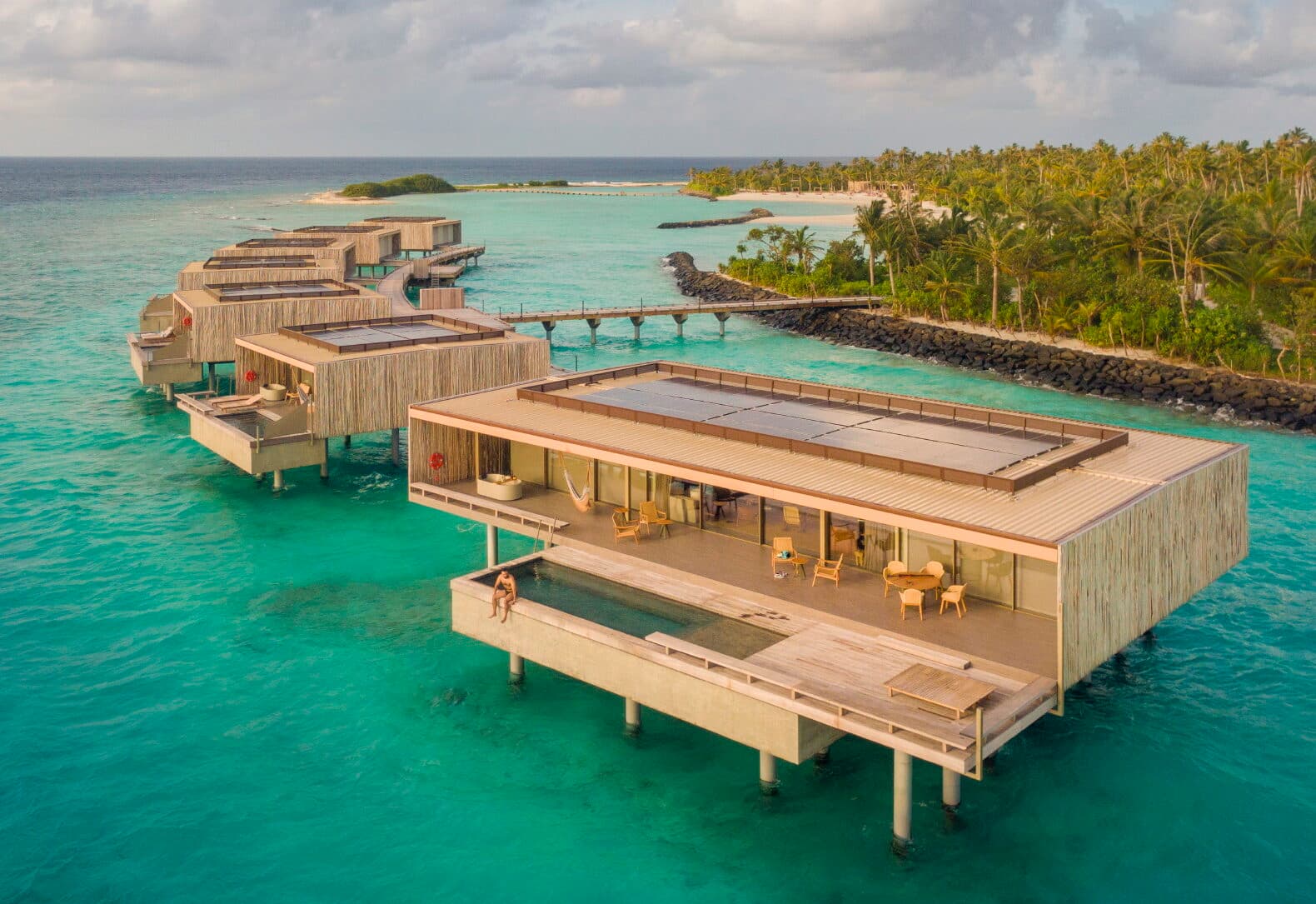 Patina Maldives, Fari Islands